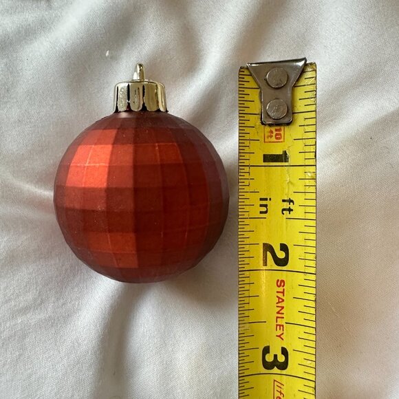 30ct Textured Gold, Silver, Green, Maroon and Rust Ornaments - Picture 12 of 14